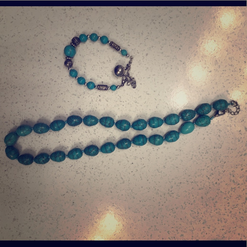Tourquise bracelet and necklace set